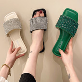 Moderne papuče s kamenčićima