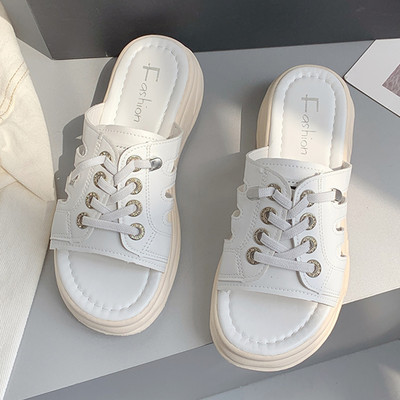 Ženske papuče od umjetne kože sa vezicama i visokim potplatom 3 cm