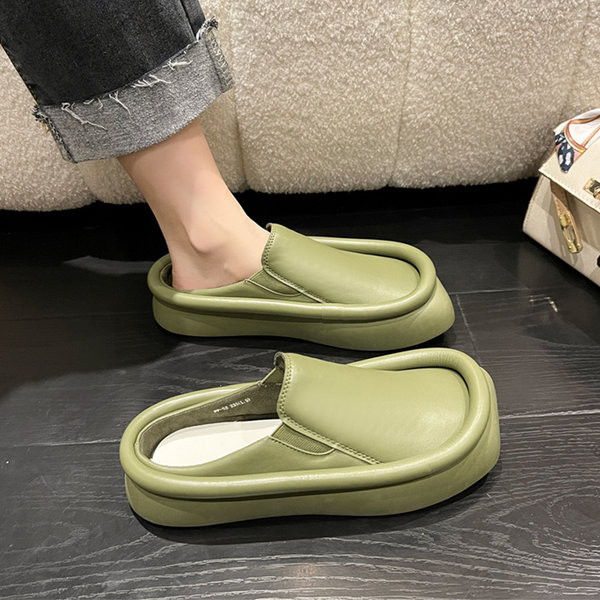 Kožne zatvorene papuče s ravnim potplatom