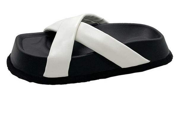 Ženske papuče od eko kože sa visokim potplatom 4 cm