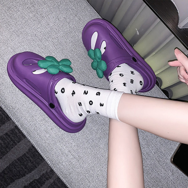 Καθημερινά γυναικεία παπούτσια με τρισδιάστατο στοιχείο