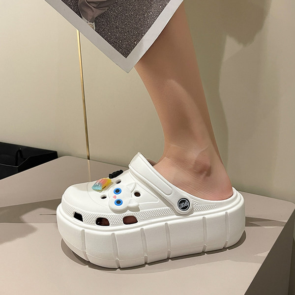 Ženske crocs papuče sa 3D aplikacijom