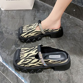 Dviejų spalvų moteriškos užsegamos šlepetės