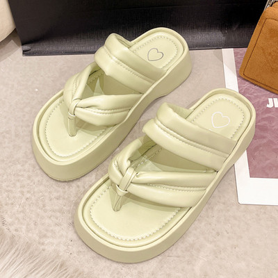 Ежедневни кожени чехли между пръстите