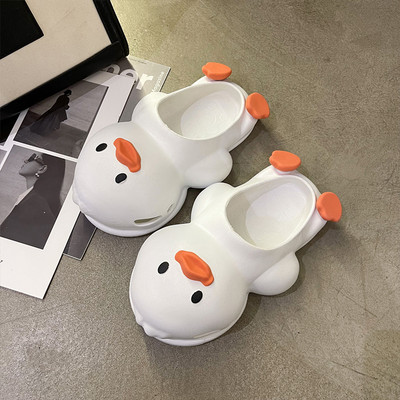 Naiste pardikujulised kummisussid