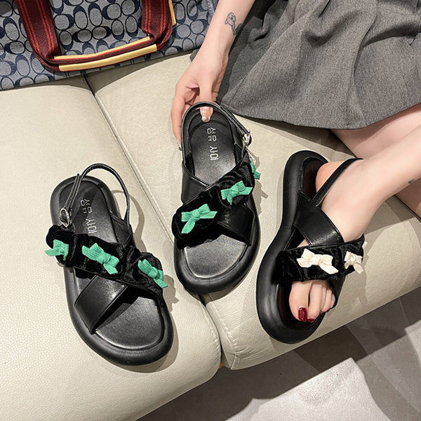 Дамски чехли с панделки с равна подметка 