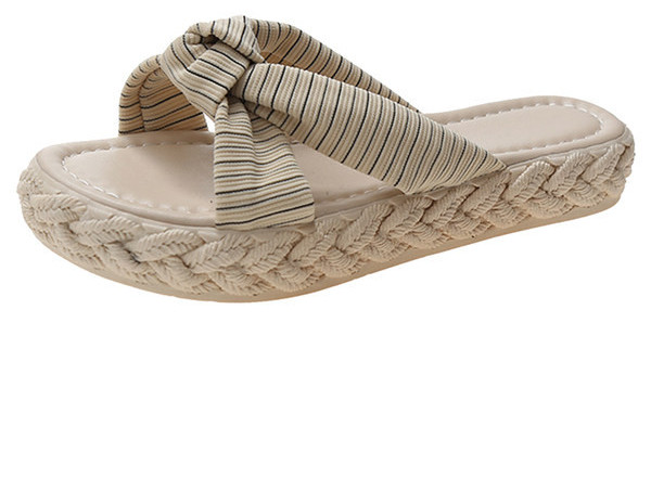 Дамски ежедневни чехли с равна подметка нов модел