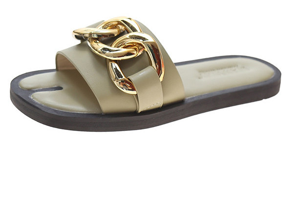 Дамски чехли с равна подметка и метална верига 