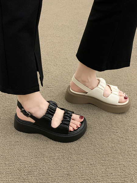 Ležerne ženske papuče ili sandale od eko kože