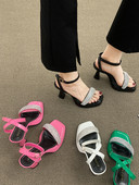 Elegantsed naiste sandaalid kividega - mitut värvi