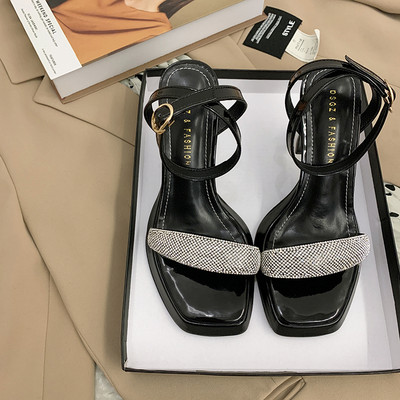 Elegantsed naiste sandaalid kividega - mitut värvi