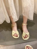 Laisvalaikio basutės iš eko odos, kulno storis 6,5 cm