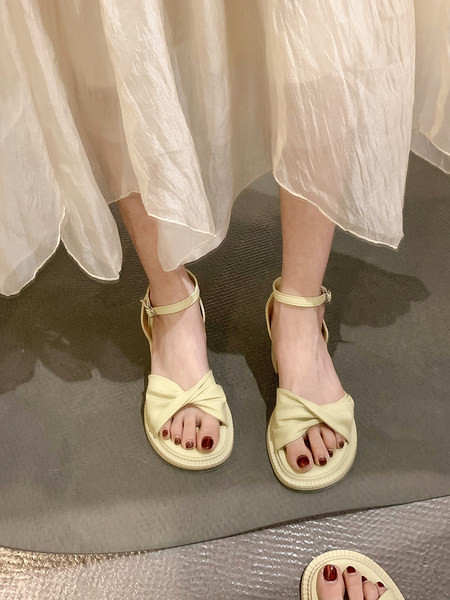 Laisvalaikio basutės iš eko odos, kulno storis 6,5 cm