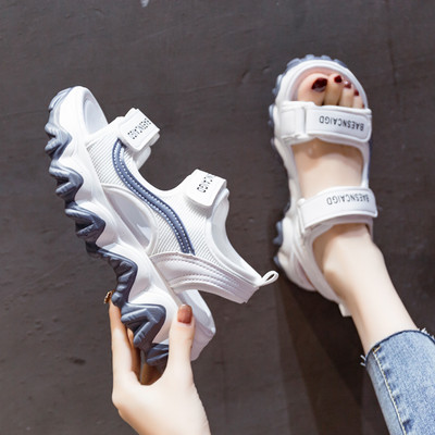 Ženske sportske sandale na čičak