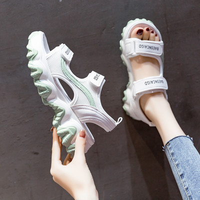 Ženske sportske sandale na čičak