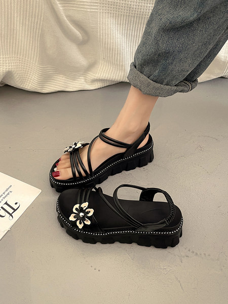 Ženske sandale sa grubim đonom i tankim remenčićima od eko kože