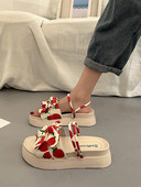 Laisvalaikio sandalai su spalvotu raštu moterims