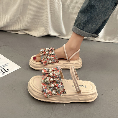 Laisvalaikio moteriškos basutės su perlais – trijų spalvų