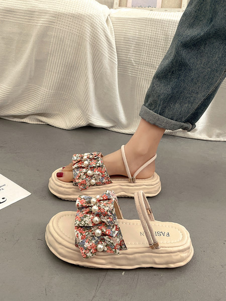 Laisvalaikio moteriškos basutės su perlais – trijų spalvų