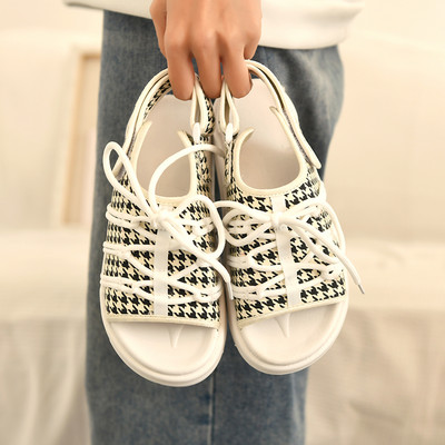 Γυναικεία καρό πέδιλα με κορδόνια