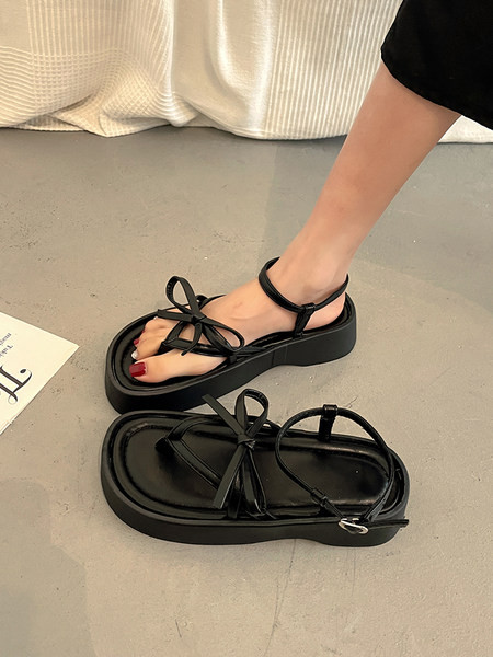 Moodsad naiste sandaalid paela ja pandlaga