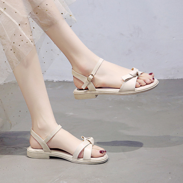 Novi model ženskih sandala sa remenčićima od umjetne kože