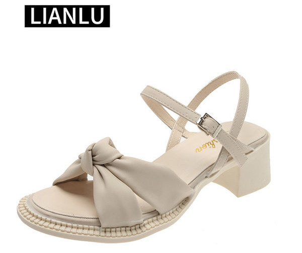 Novi model ženskih sandala sa remenčićima od umjetne kože i čvorom