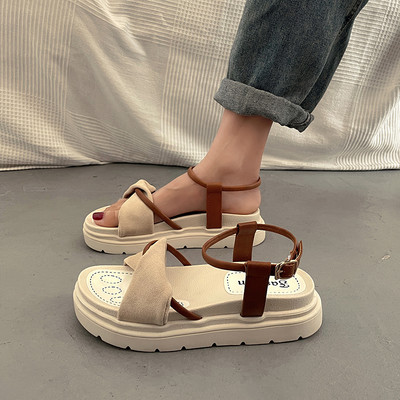 Γυναικεία casual πέδιλα με λουράκια από faux δέρμα και καστόρι