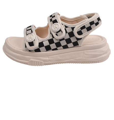 Vabaaja takjapaelaga sandaalid