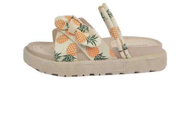 Ženske sandale sa aplikacijom i visokim potplatom 4 cm