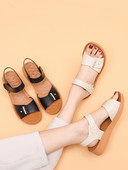 Ležerne ženske sandale od umjetne kože s ravnim potplatom