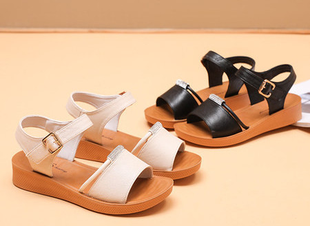 Moderne ženske sandale od eko kože - u dvije boje