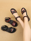 Ženske ležerne sandale s kopčanjem na čičak