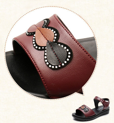 Ženske ležerne sandale s kopčanjem na čičak