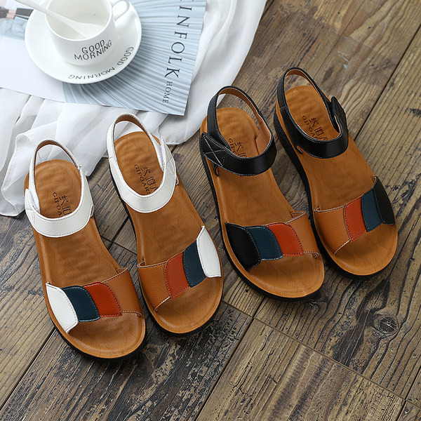 Ležerne ženske sandale od umjetne kože