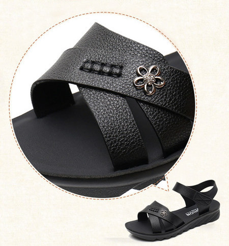 Ležerne sandale s remenčićima od eko kože i metalnim ukrasima