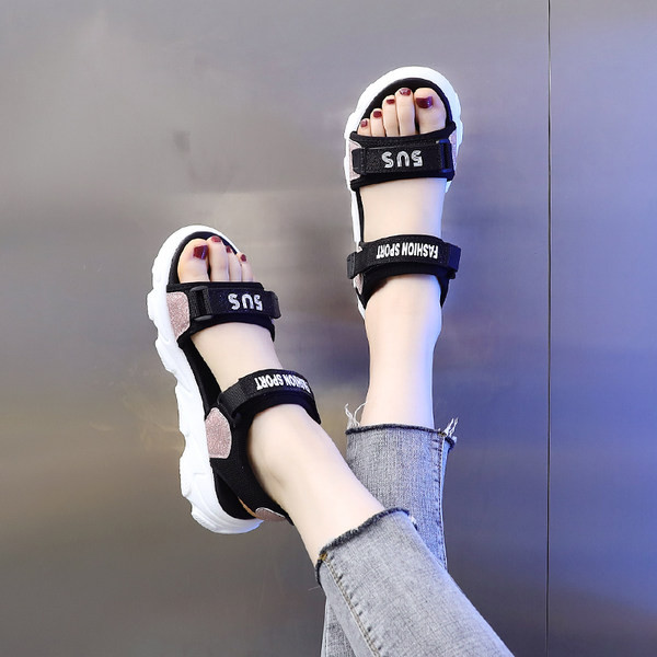 Spordi- ja vabaaja tekstiilist sandaalid takjapaelaga