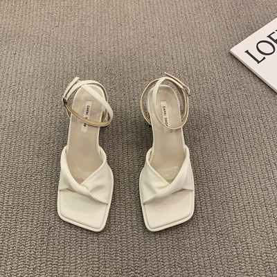 Ženske četvrtaste sandale s petom debljine 5 cm i trakom