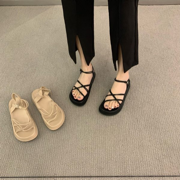 Novi model ženskih sandala sa ukrštenim remenčićima - crne i smeđe