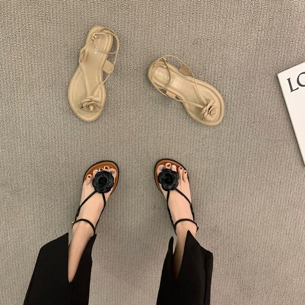 Casual γυναικεία σανδάλια από οικολογικό δέρμα - μαύρο και καφέ χρώμα