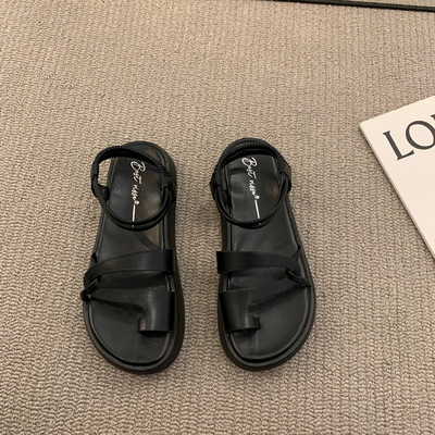 Ženske kožne sandale između prstiju s ravnim potplatom