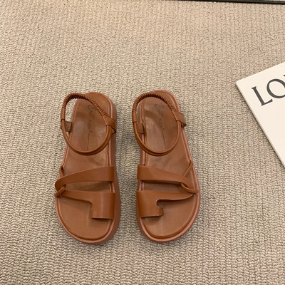 Ženske kožne sandale između prstiju s ravnim potplatom