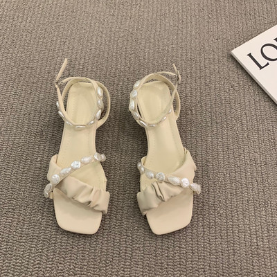 Γυναικεία πέδιλα με πέρλες διακόσμηση και τακούνι 3 cm