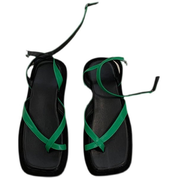 Ženske ležerne sandale s tankim remenčićima preko prstiju