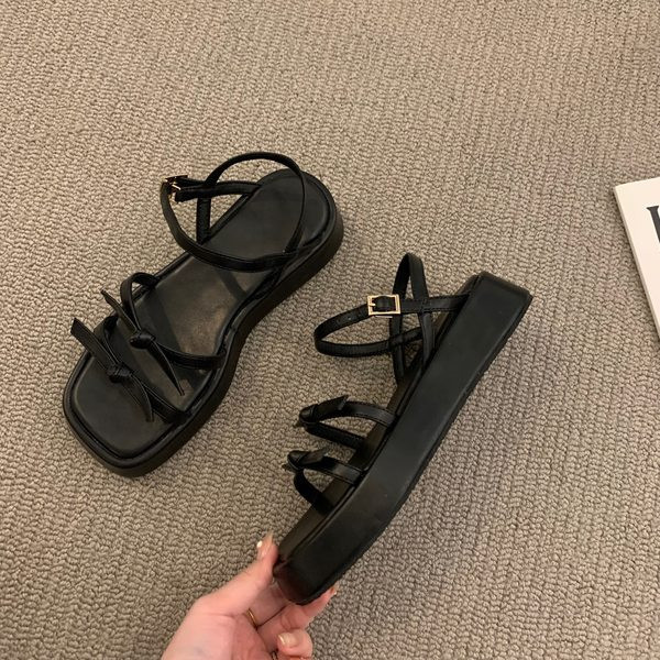 Ležerne ženske sandale od umjetne kože sa tankim remenčićima