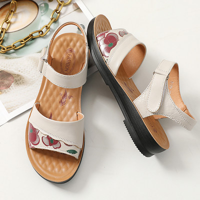 Ženske sandale na čičak i ravni potplat