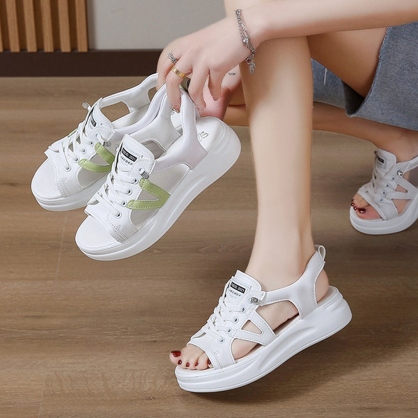 Sportske i ležerne ženske sandale sa vezicama