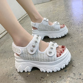 Naiste sandaalid 8 cm platvormiga