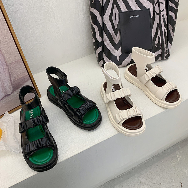 Ženske sandale sa remenčićima od eko kože i nabranog efekta