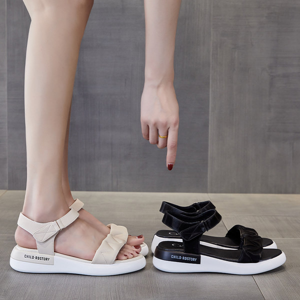 Ženske kožne sandale sa ravnim đonom u dvije boje